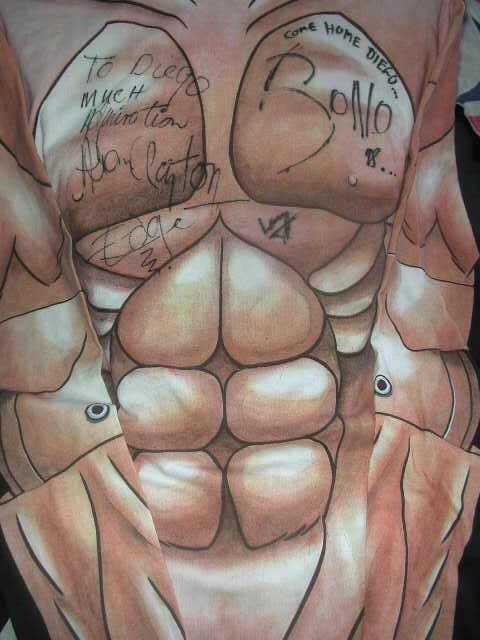 buzo BONO U2 autografiado - Image 2