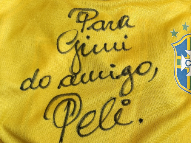 CAMISETA PELE FIRMADA, IDENTIFICADA Y REGISTRADA - Imagen 6